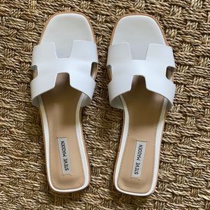 LIKE NEW Steve Madden Hawthorne sandals